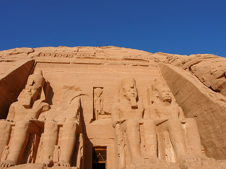 Foto Tempel mit Himmel - Abu Simbel